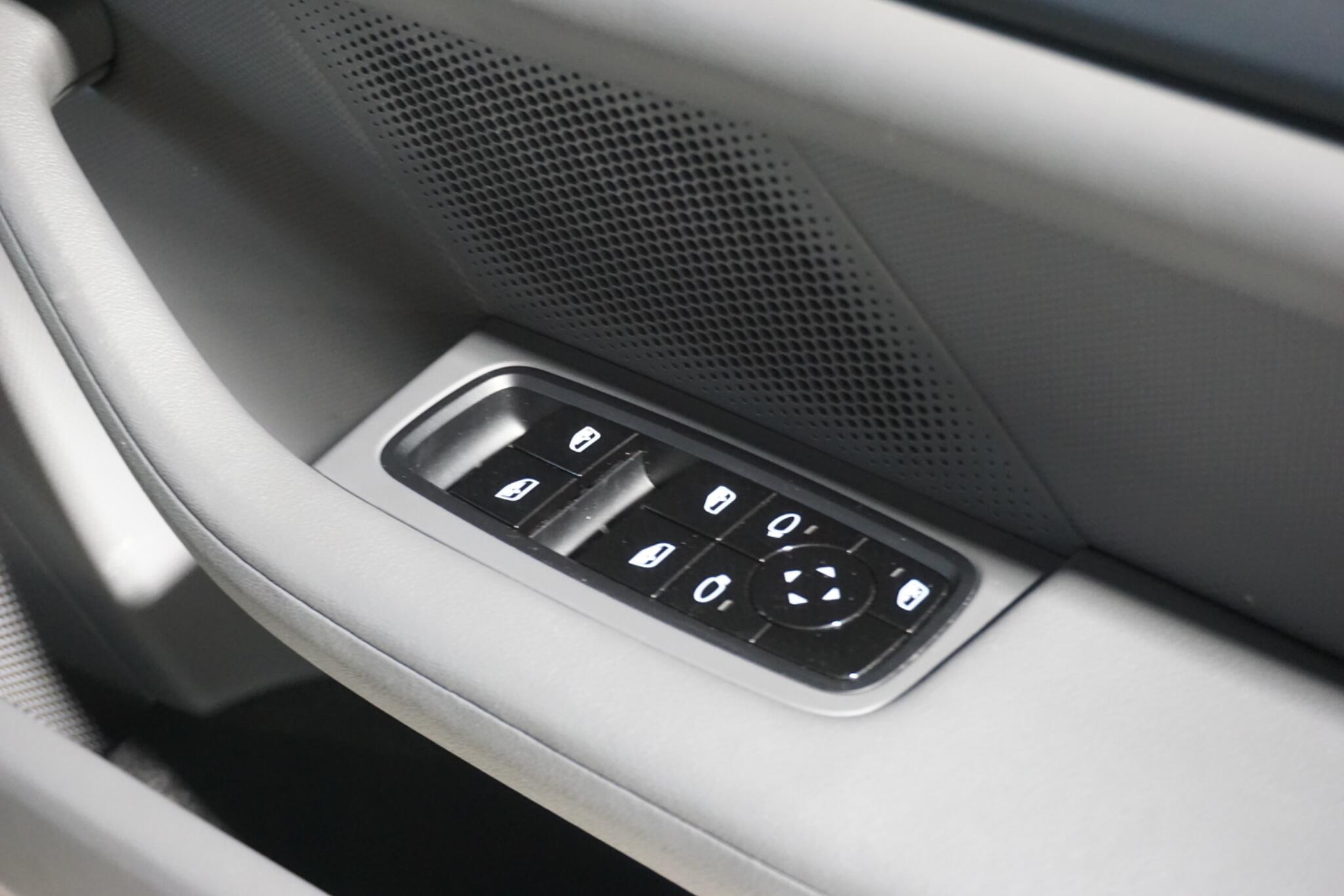 Porsche Taycan Performance 79.2kWh 4S Saloon 4dr Electric Auto 4WD (530 ps)